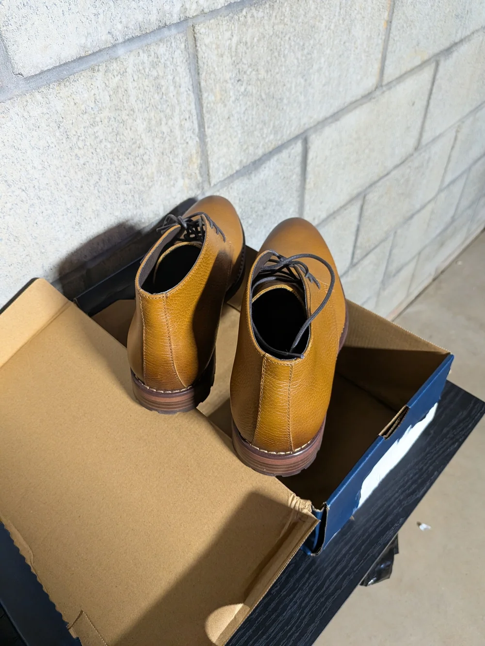 Joseph Abboud Men's Caramel Tan Leather Chukka Boots